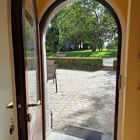 La Tour De La Chapelle Casa de Férias *