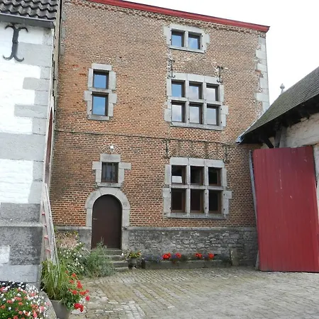 Casa de Férias La Tour De La Chapelle