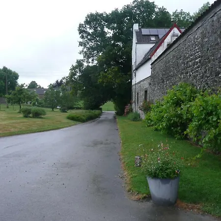 La Tour De La Chapelle Couthuin